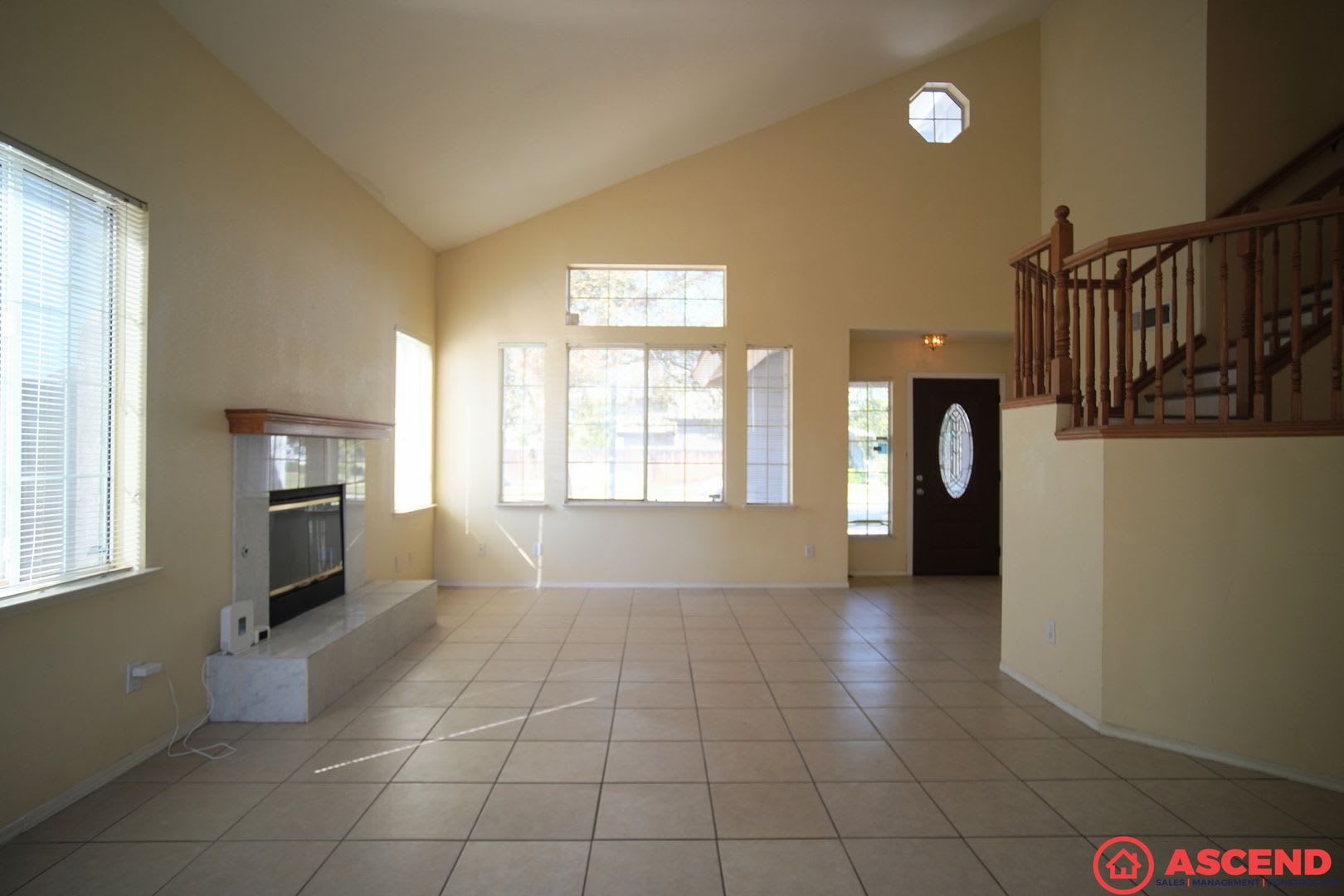 Fabulous Home in Campus Park! – photo 2