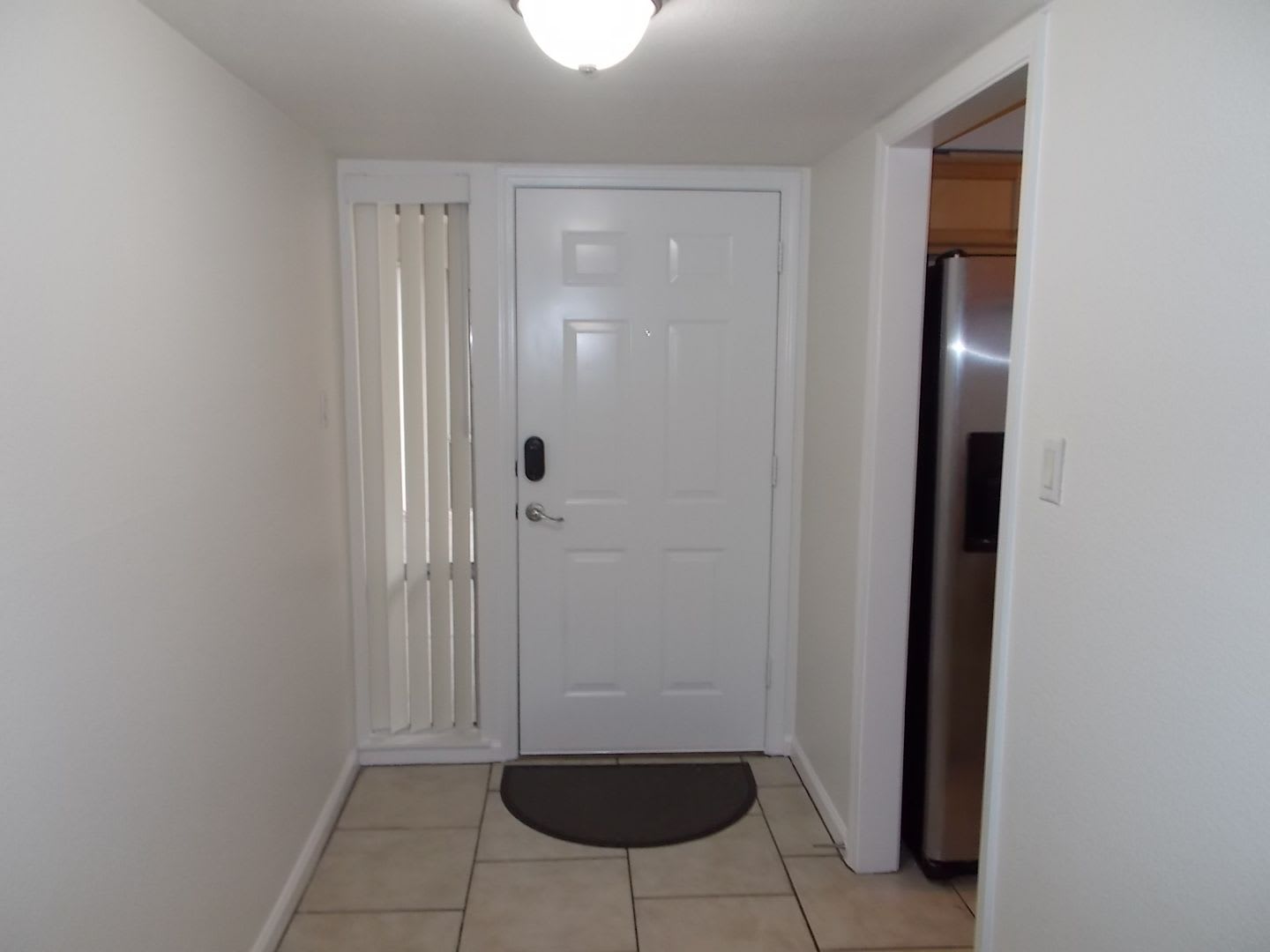 Fabulous 1st Floor Condo with 1 Bedroom, 1 Bathroom and Den In LV Country Club! – photo 3
