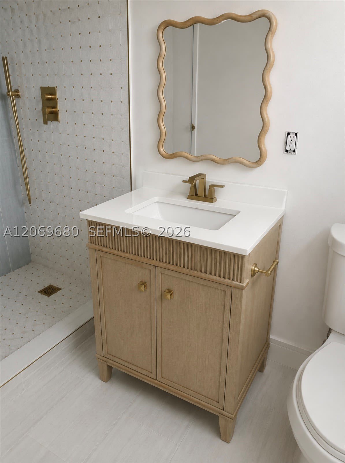 1125 Almeria Ave – photo 4
