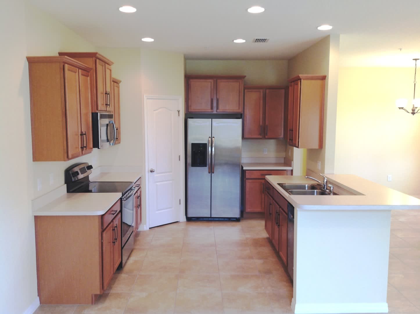 Carter Glen 3 bedrooms, 2.5 bathrooms for Rent – photo 2