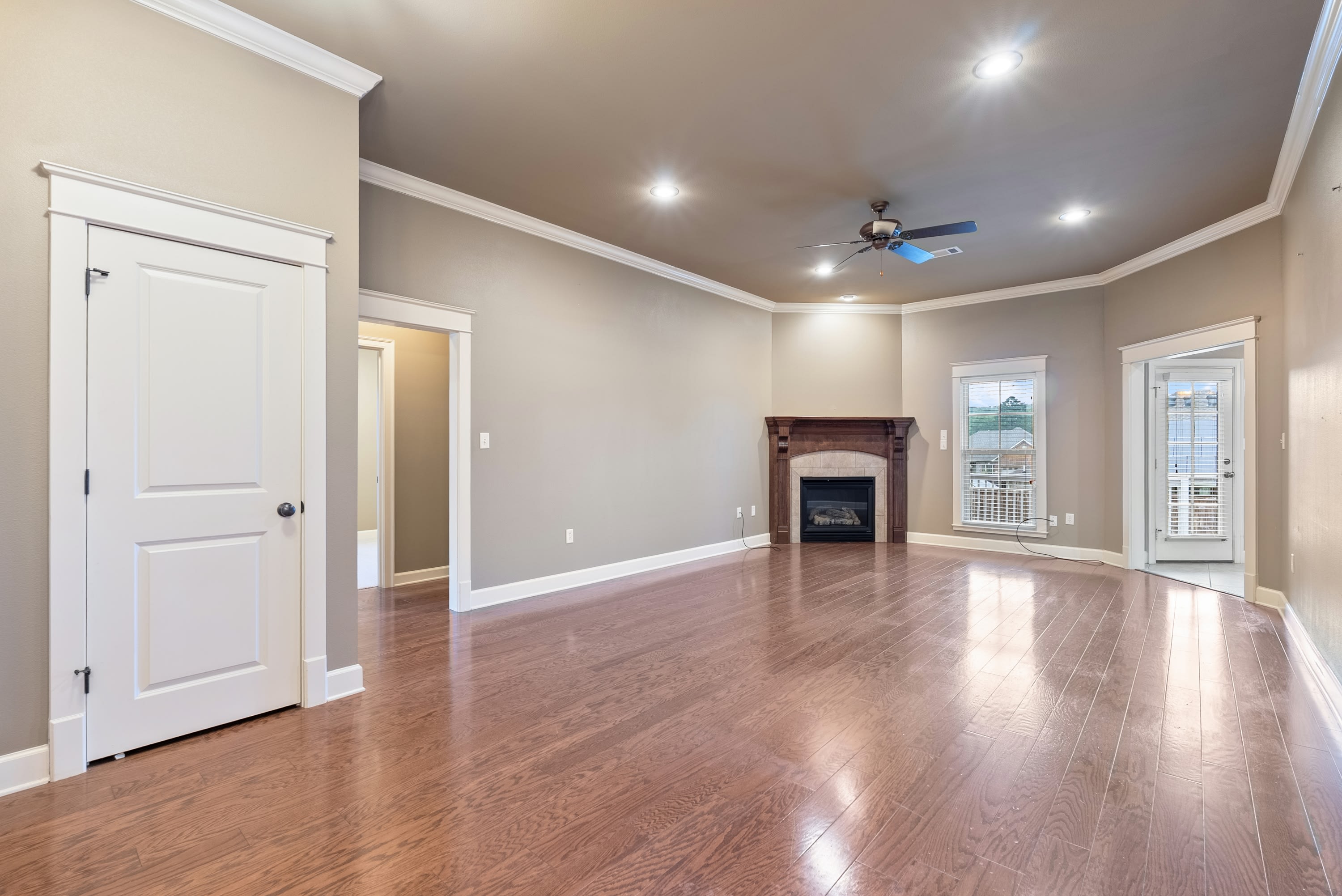 1300 Edge Valley Drive North – photo 3