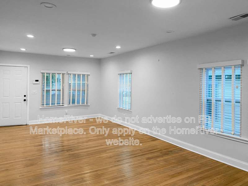 1919 Norwood St – photo 3