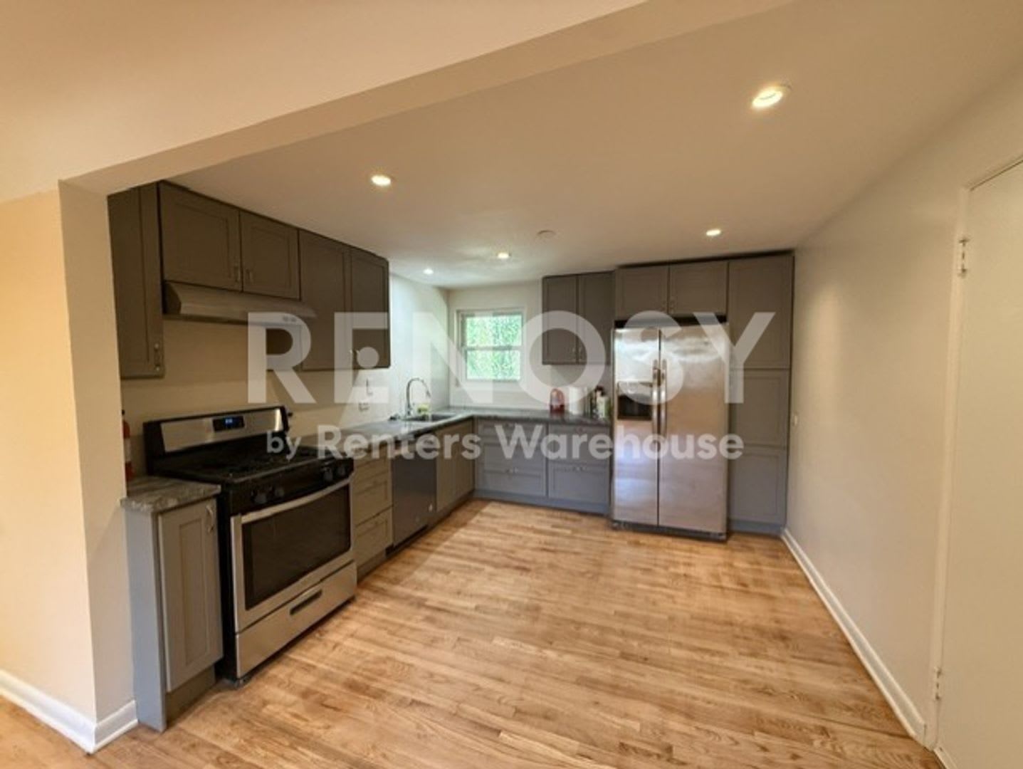 Charming South Park Hill Condo – photo 4