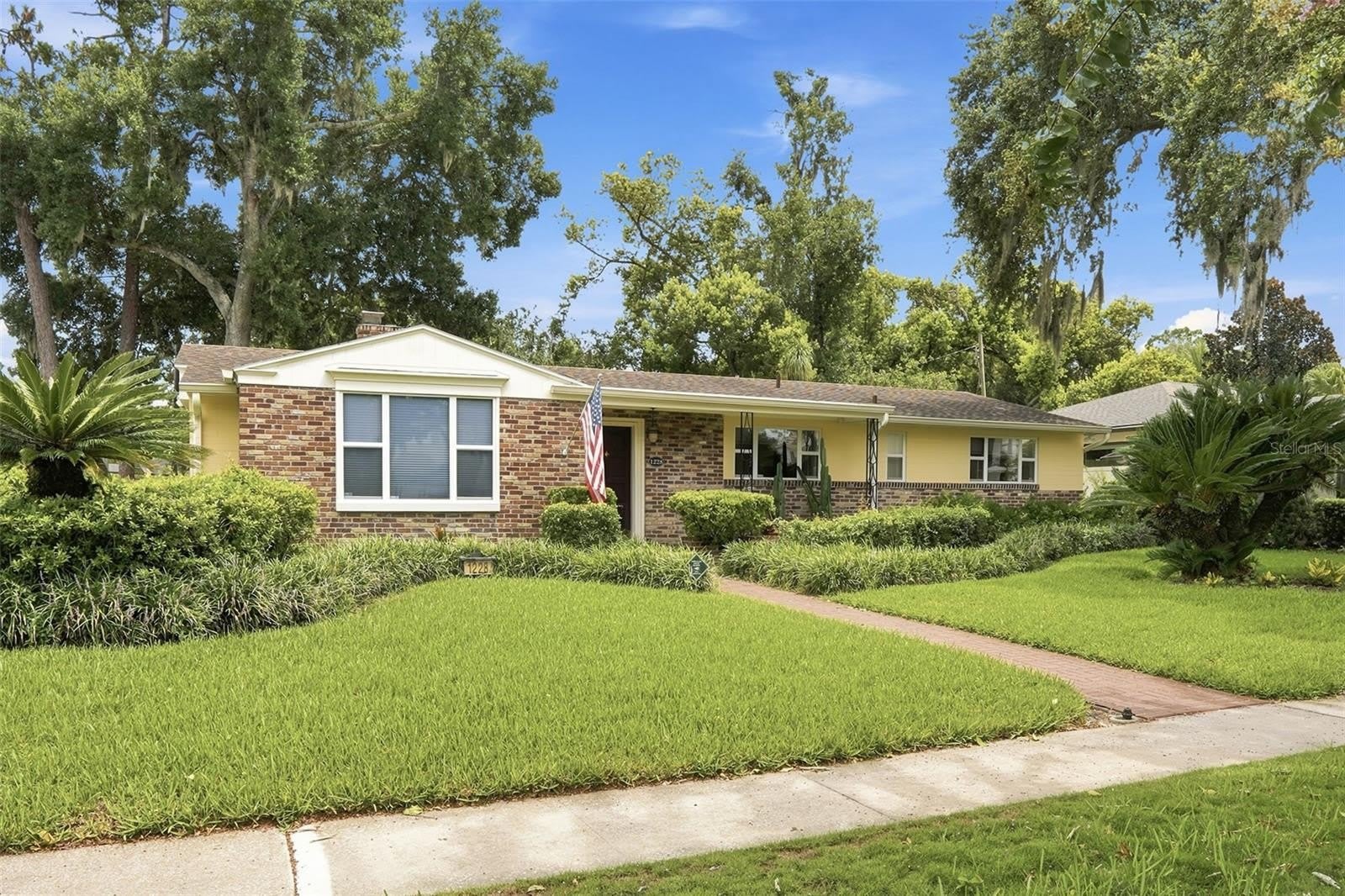 1228 SPRING LAKE Drive – photo 4