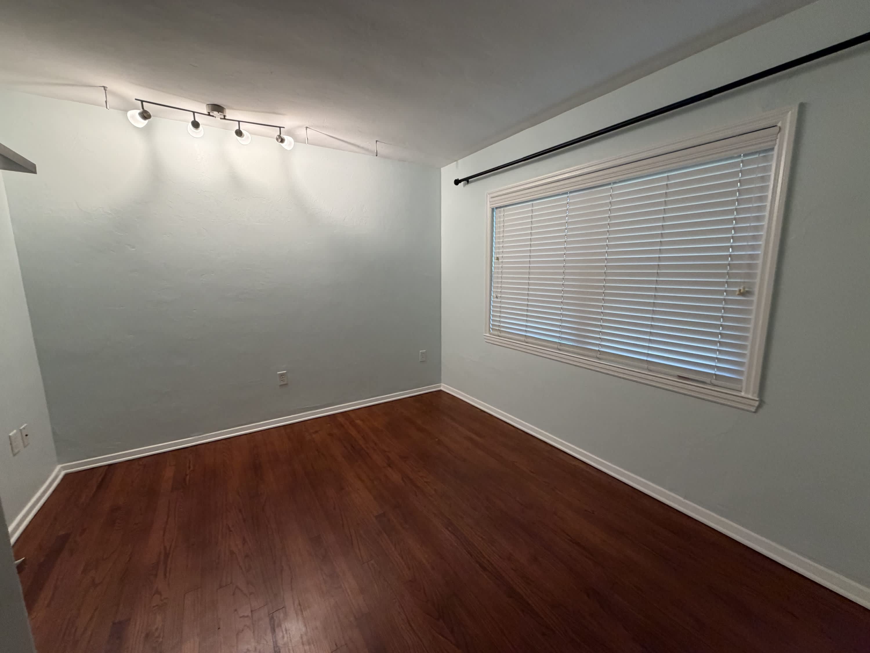 701 Southwest 28 Street – photo 2