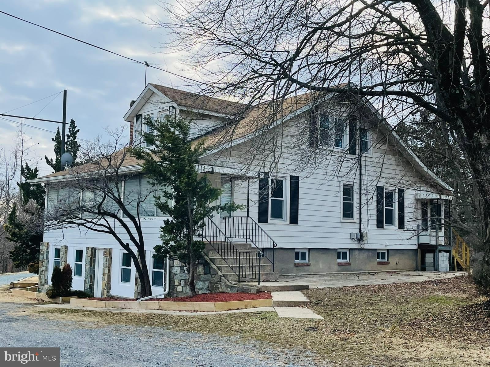9066 BALTIMORE Avenue – photo 1