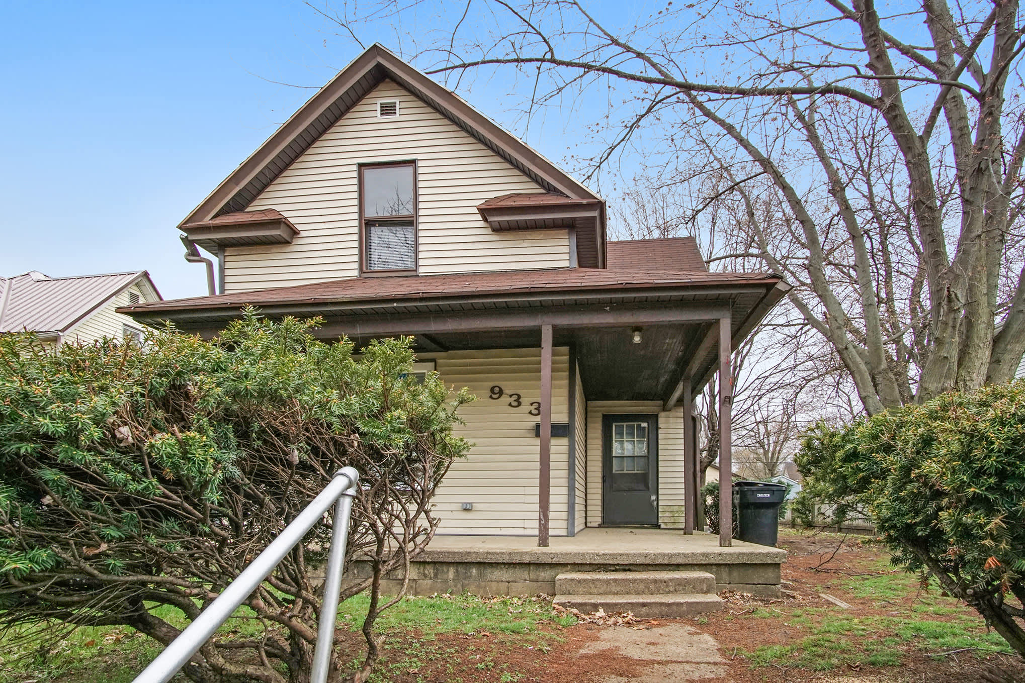 933 S Logan St – photo 1