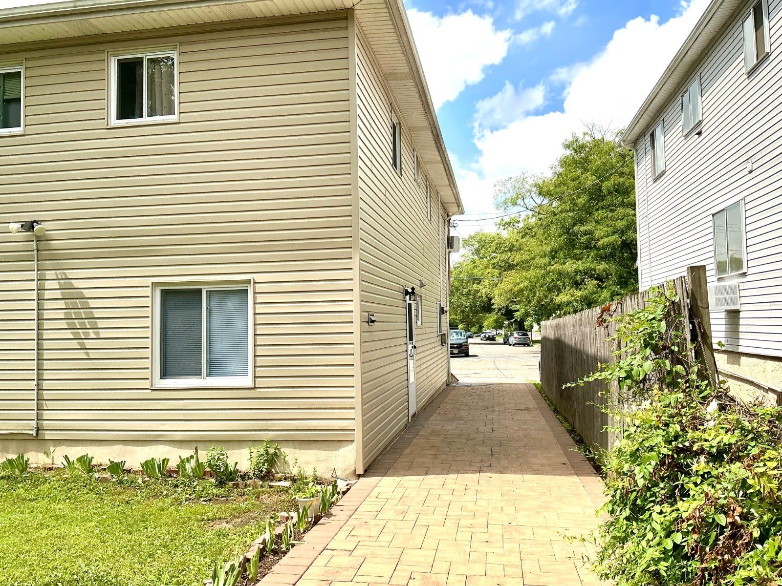 111 Fields Ave – photo 3