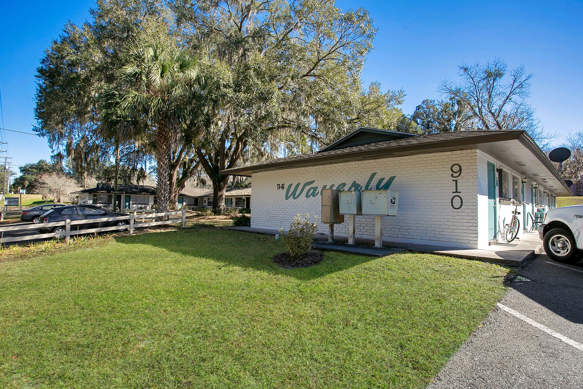 The Waverly Apartments – photo 3