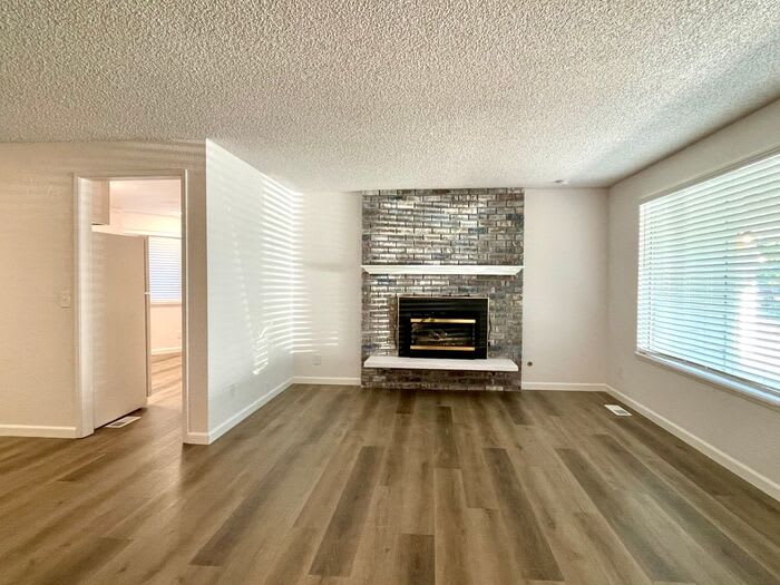 7022 Citrine Lane Southwest – photo 2