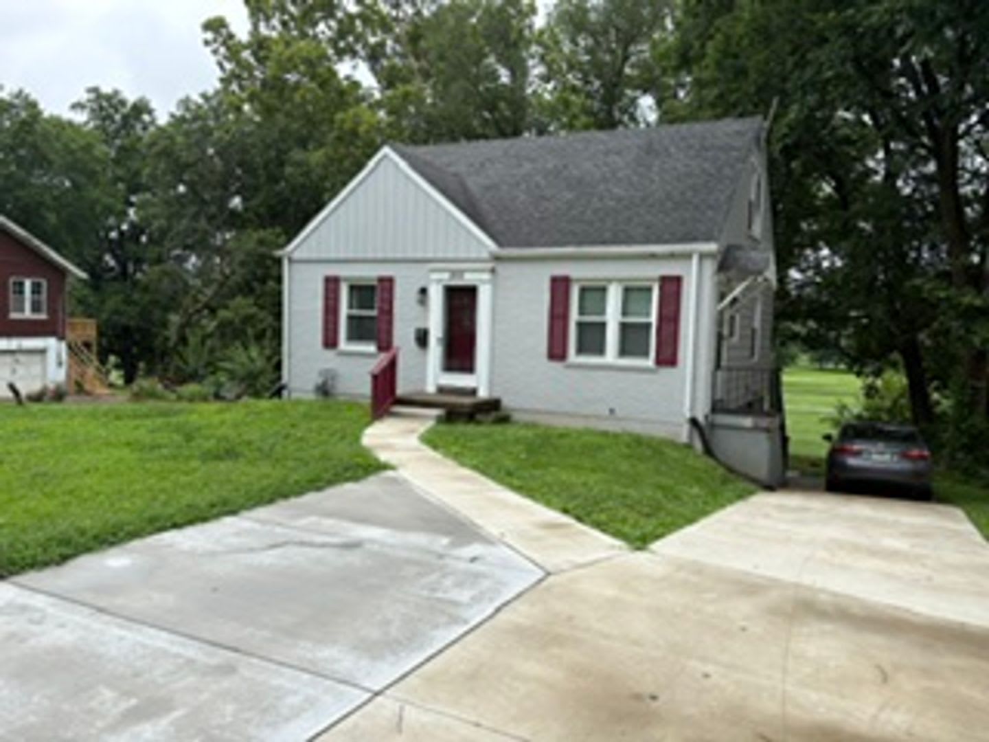 Beautiful 4 Bedroom 1 Bathroom Home – photo 1