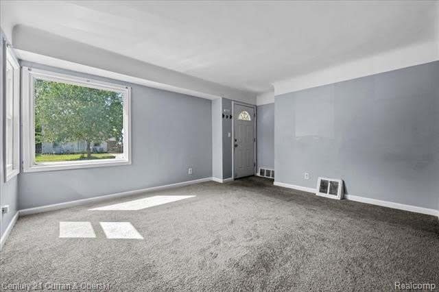 24708 Stanford Street – photo 4