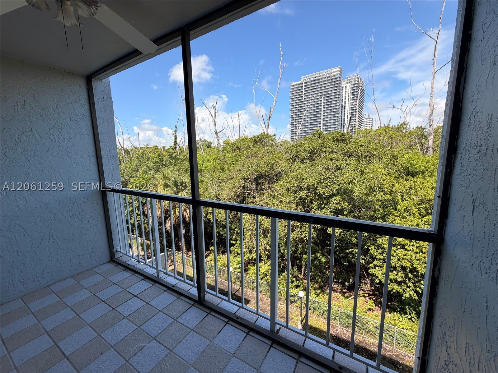 16518 NE 26th Ave – photo 2