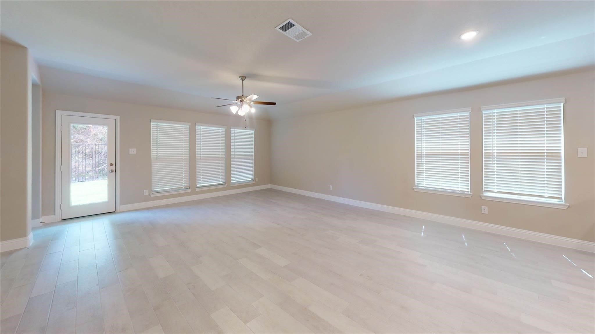 1420 Elizabeth Street – photo 3