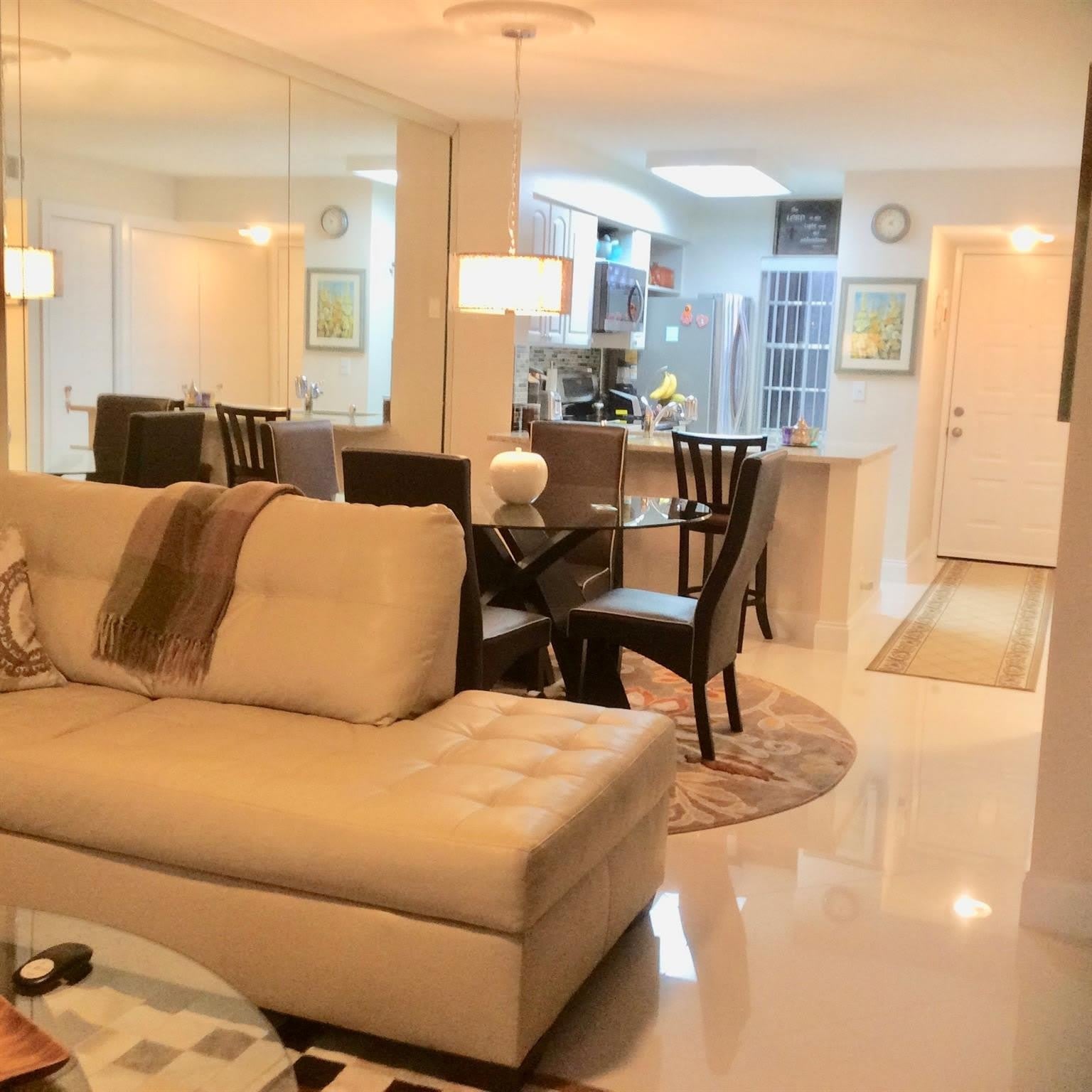 2220 N Cypress Bend Drive – photo 4