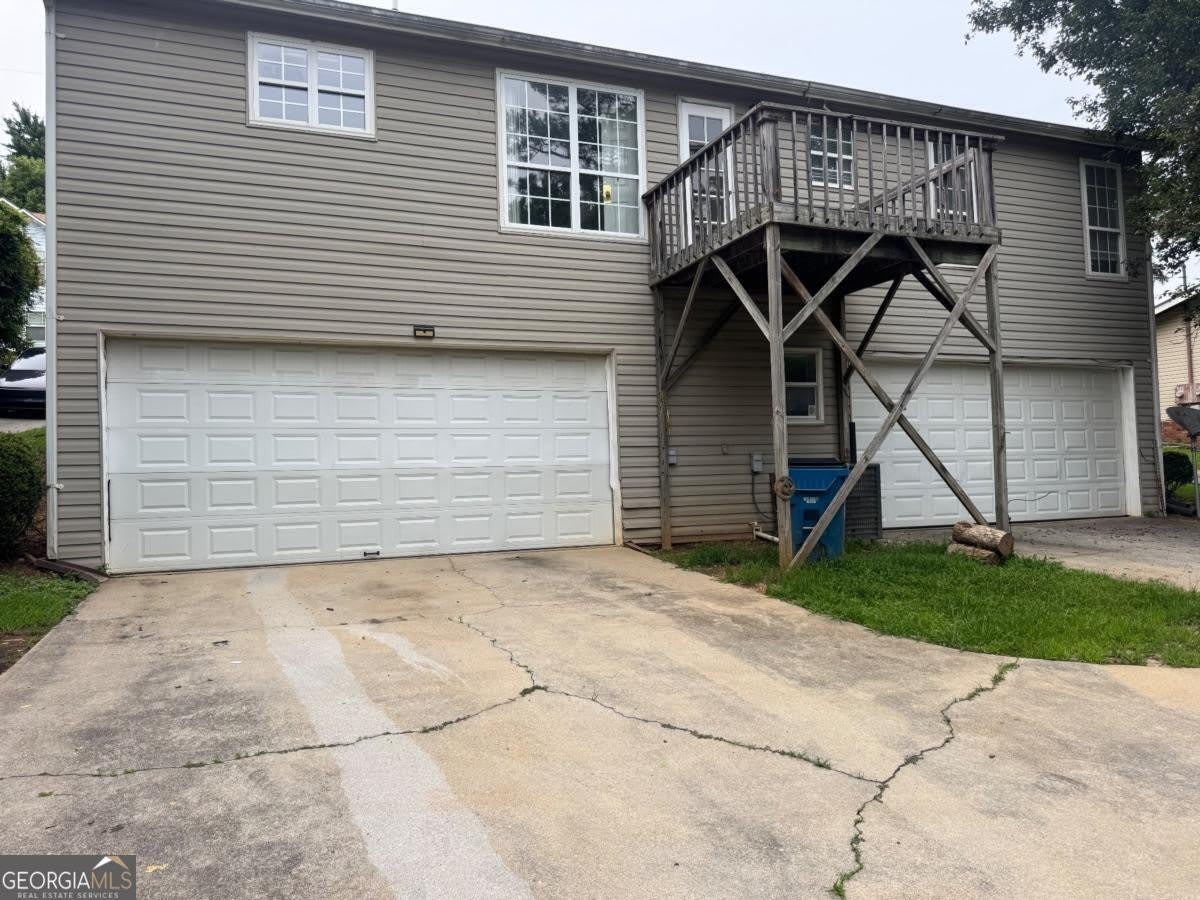 2020 Driftwood Circle – photo 1