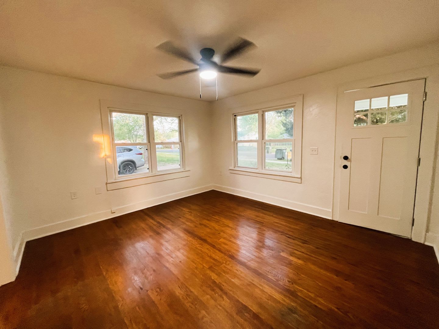 1421 Ne 10Th – photo 2