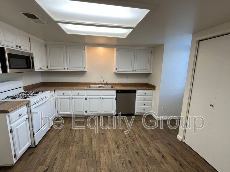3926 W. Meadow Ave – photo 3