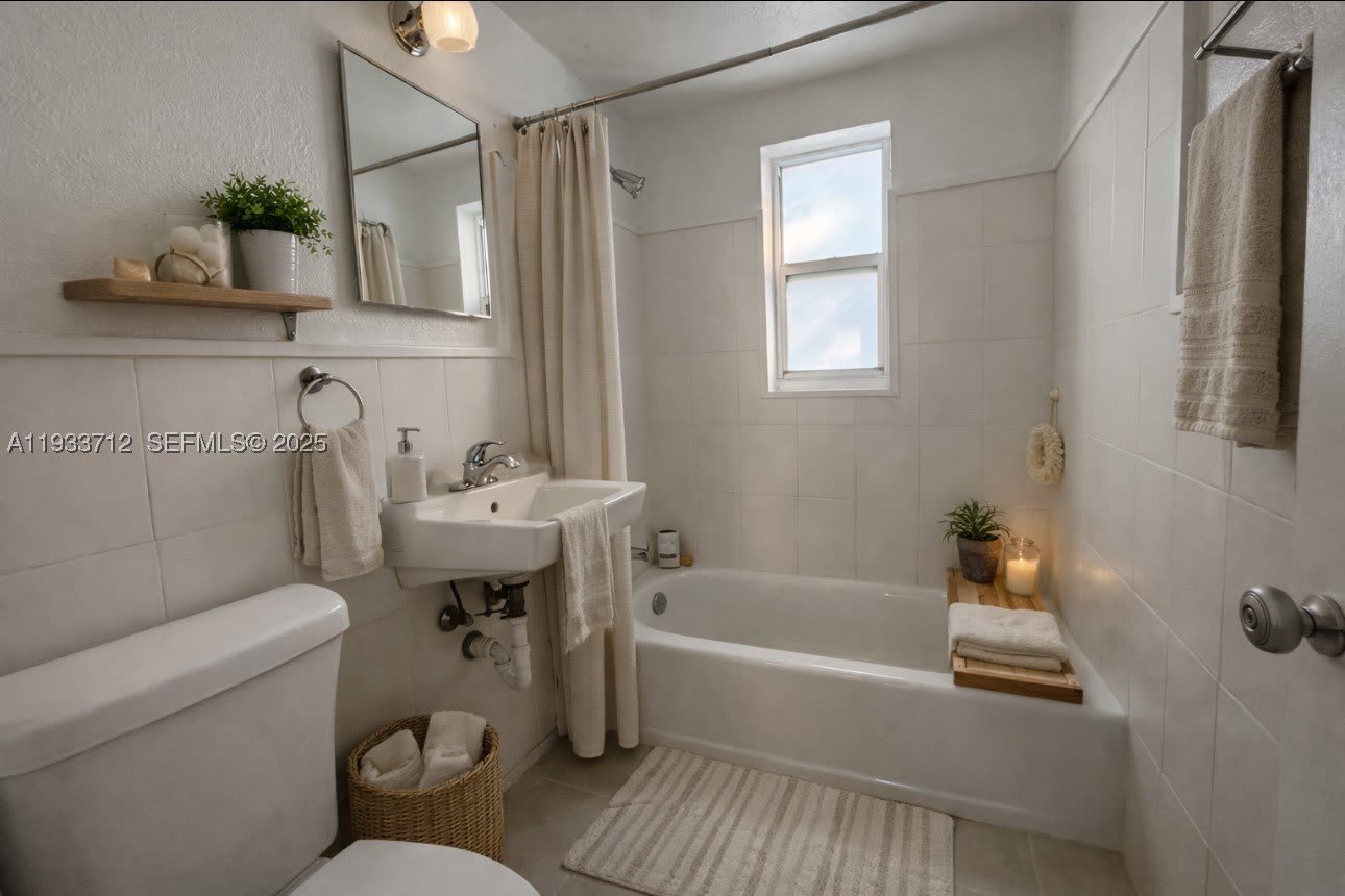 251 Hibiscus Dr – photo 2