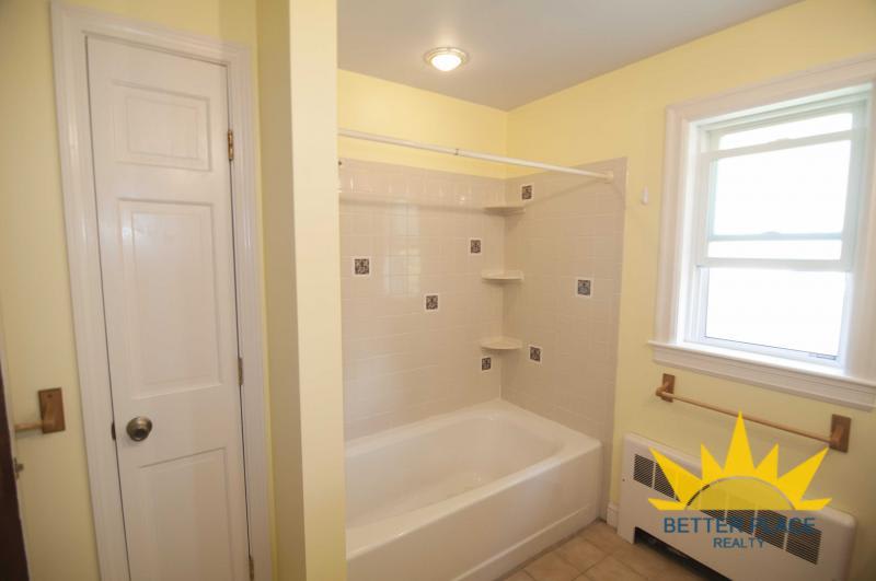 72 Cushing St. – photo 5