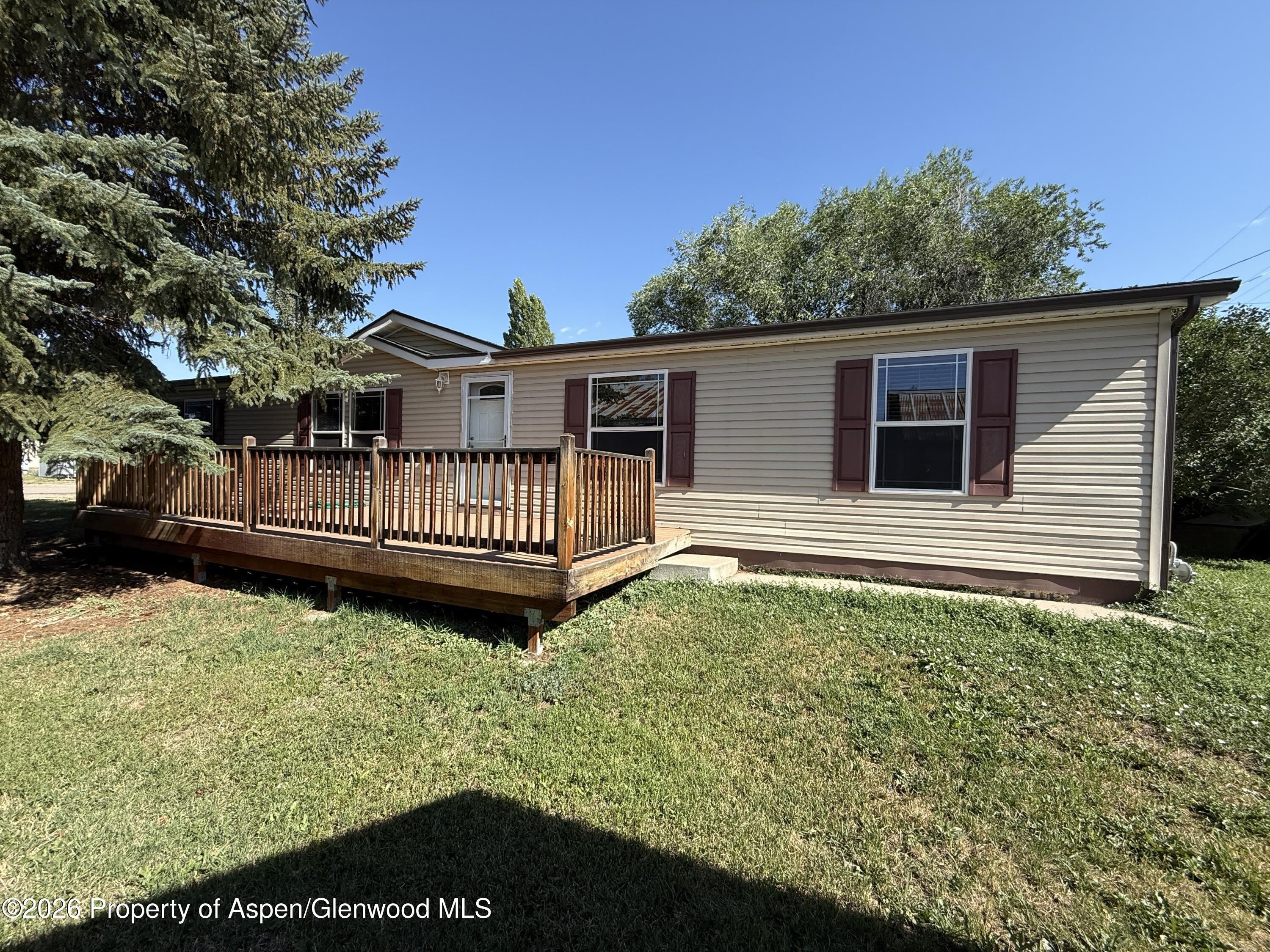 366 S 2nd Street – photo 3