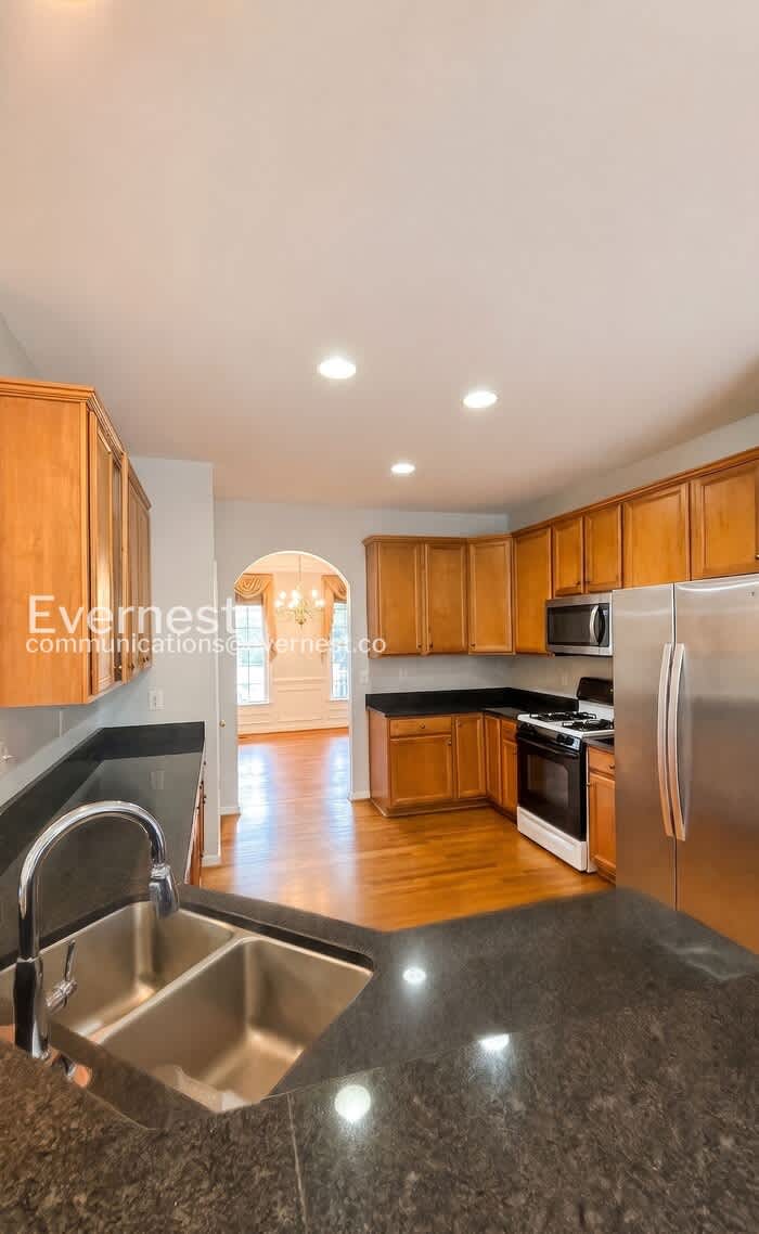 13901 Riverdowns North Court – photo 5