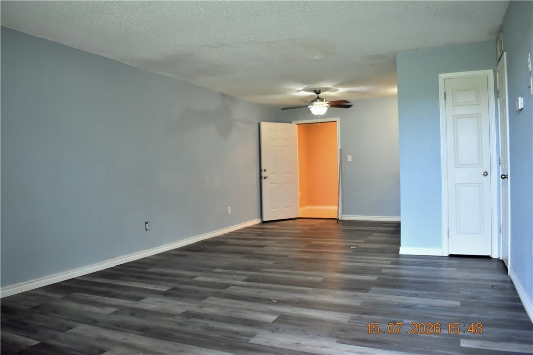 1011 Ennis Joslin – photo 4