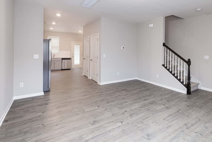 11032 Woodland Creek Way – photo 5