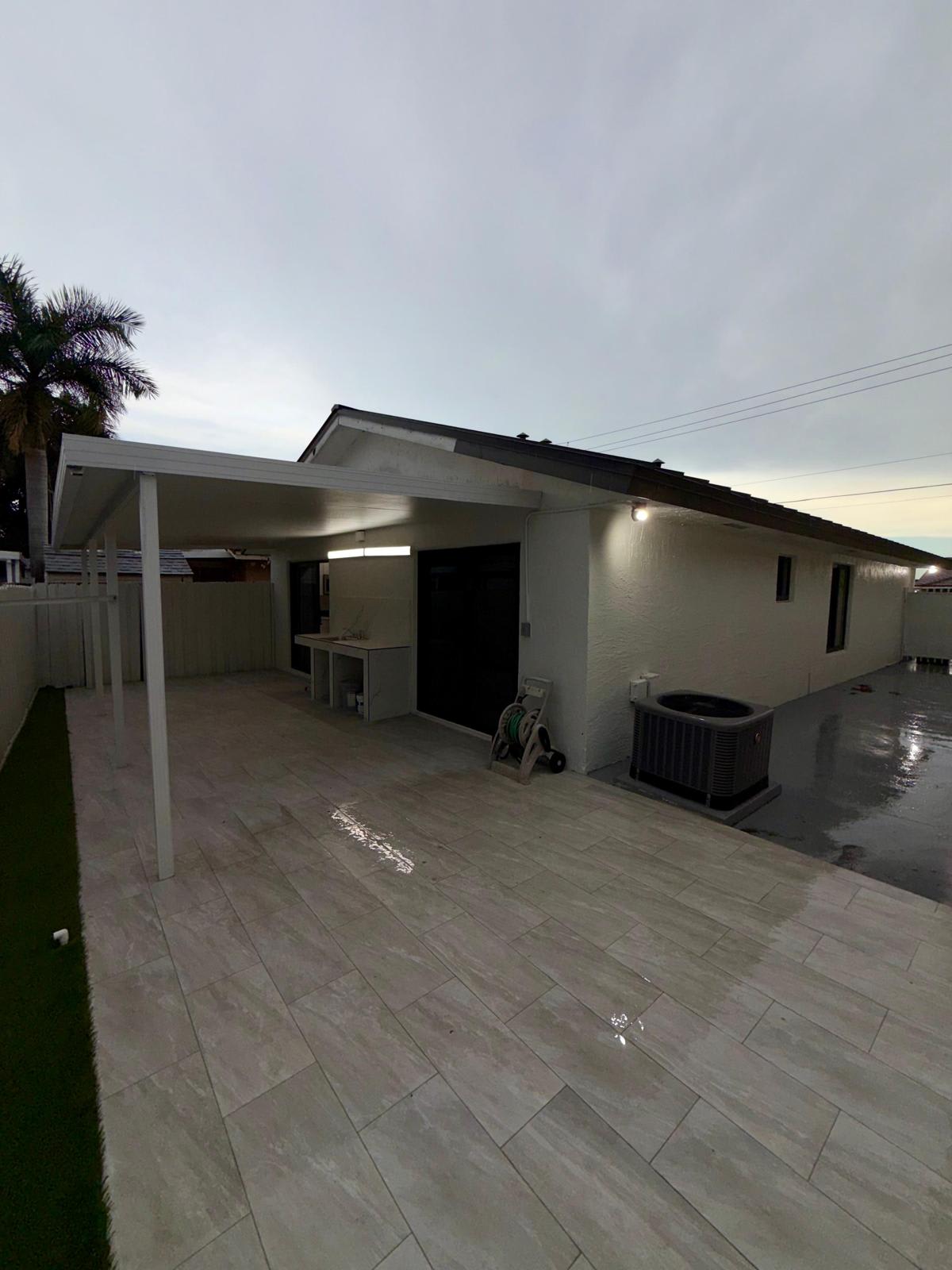 8945 Northwest 114th Street – photo 1