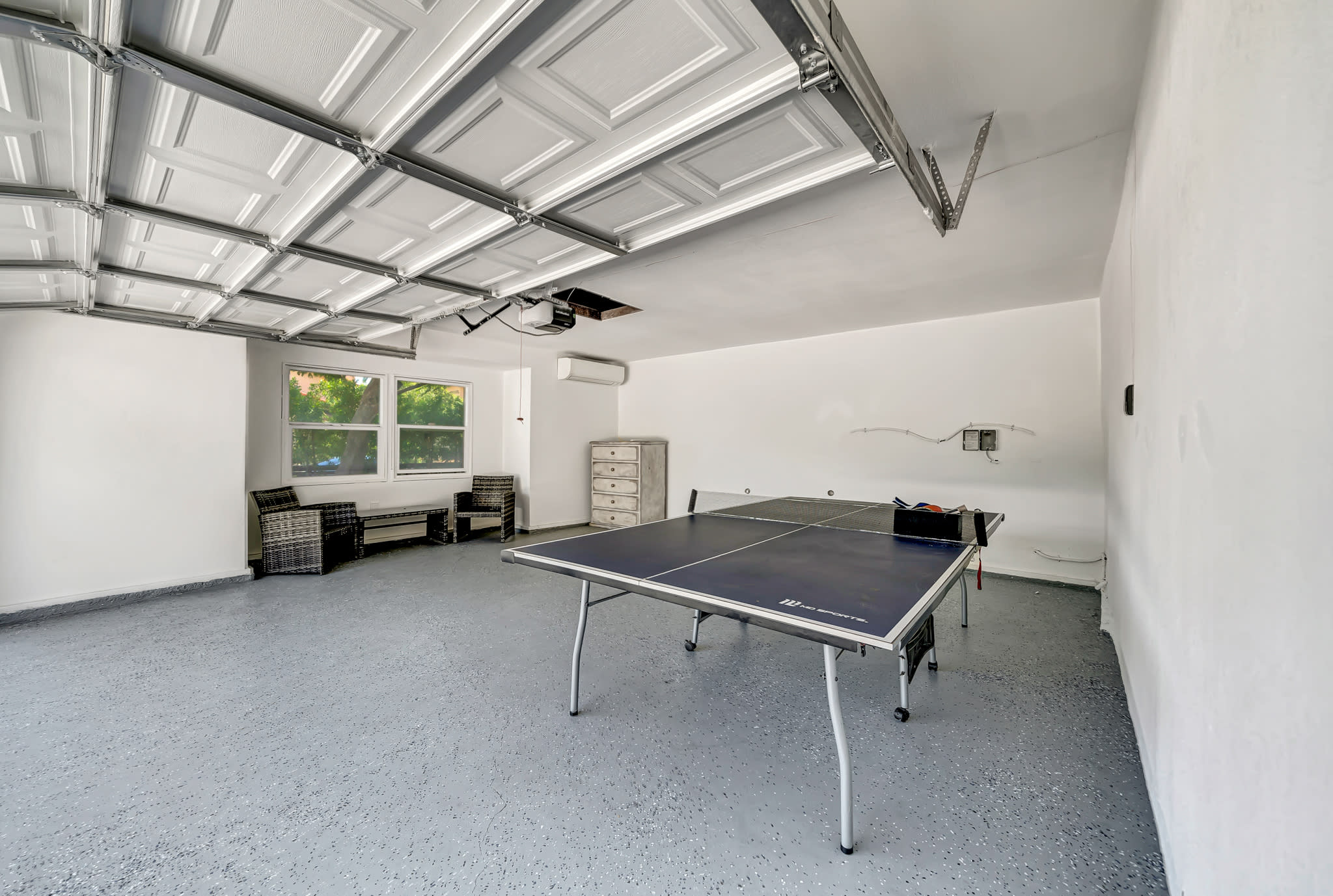 7713 Oakdale Ave – photo 5