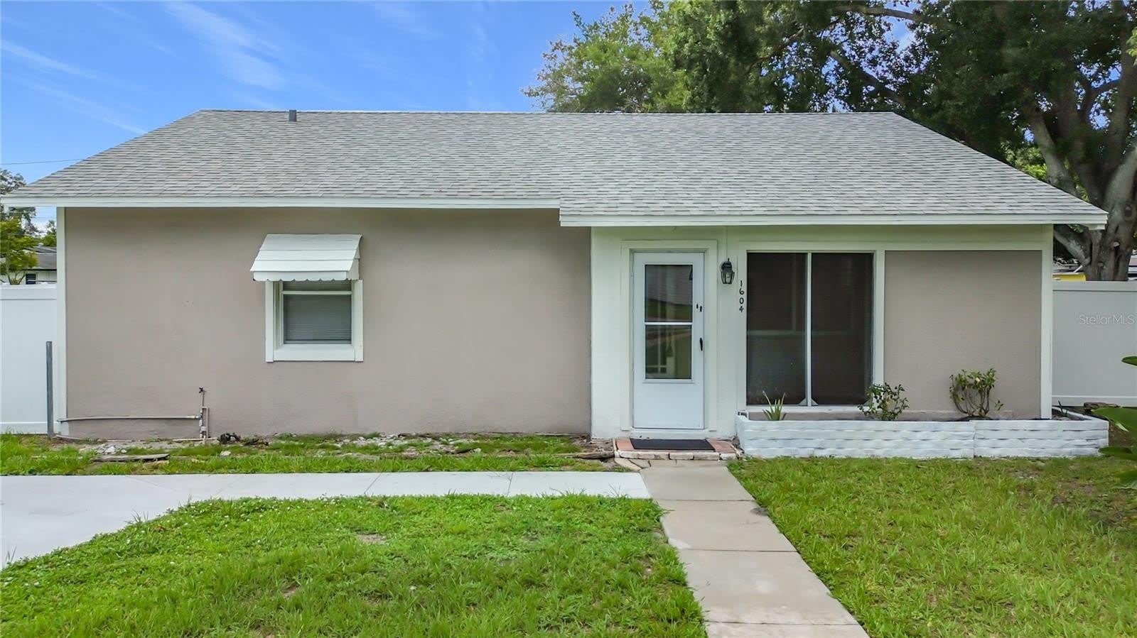 1604 MASSACHUSETTS Avenue – photo 3