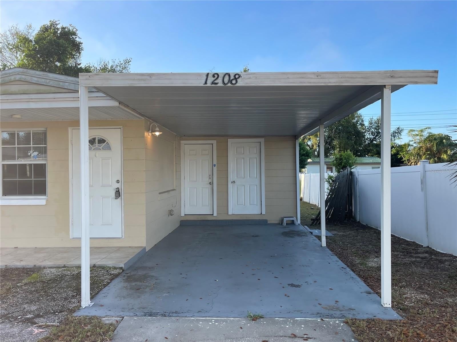 1208 Carlton Avenue – photo 3