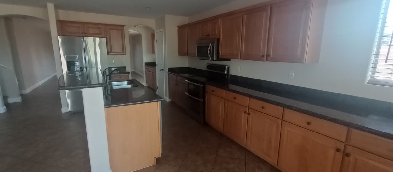 12961 North 147th Drive – photo 2