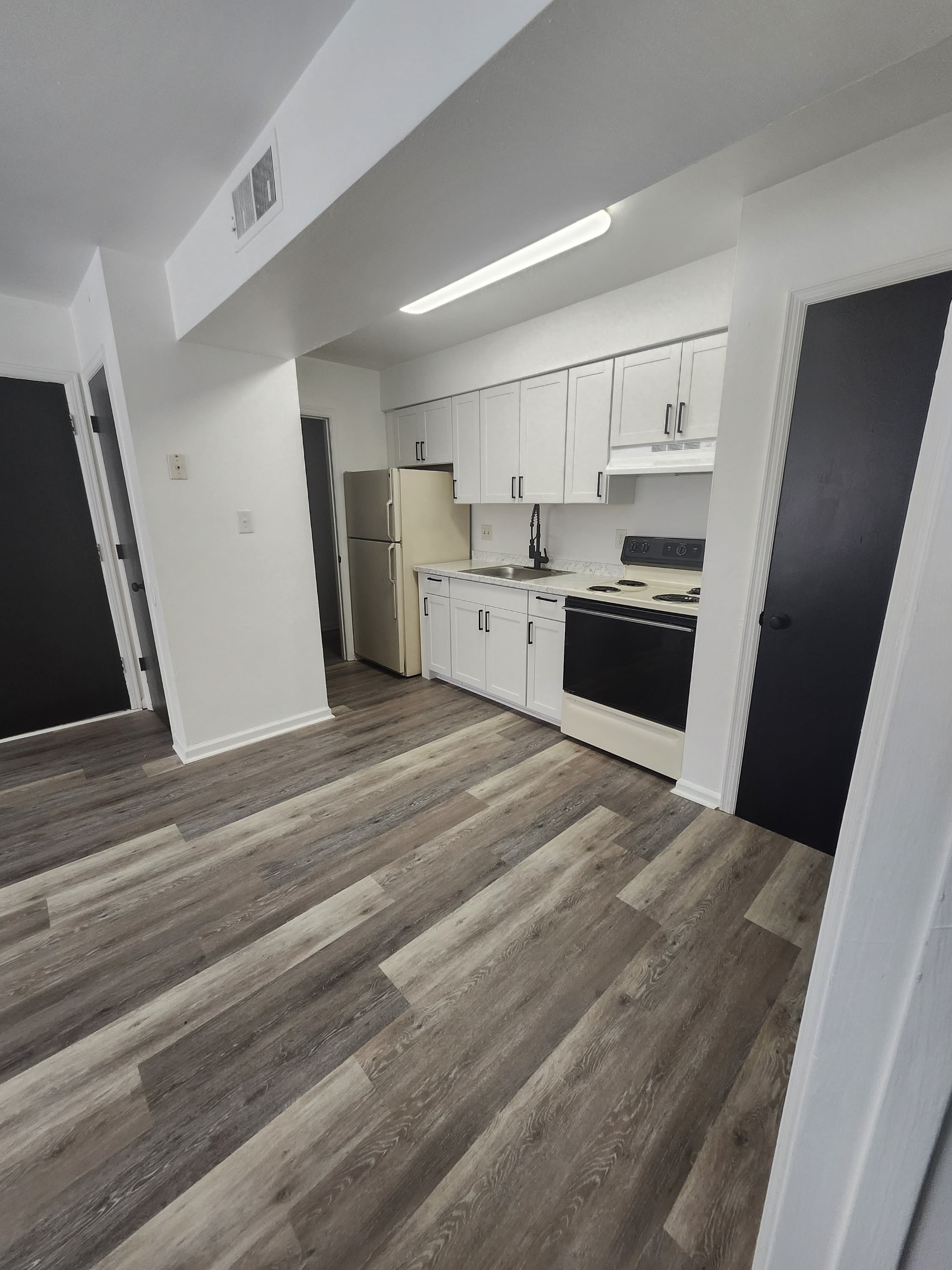 6154 Darby Rd – photo 3