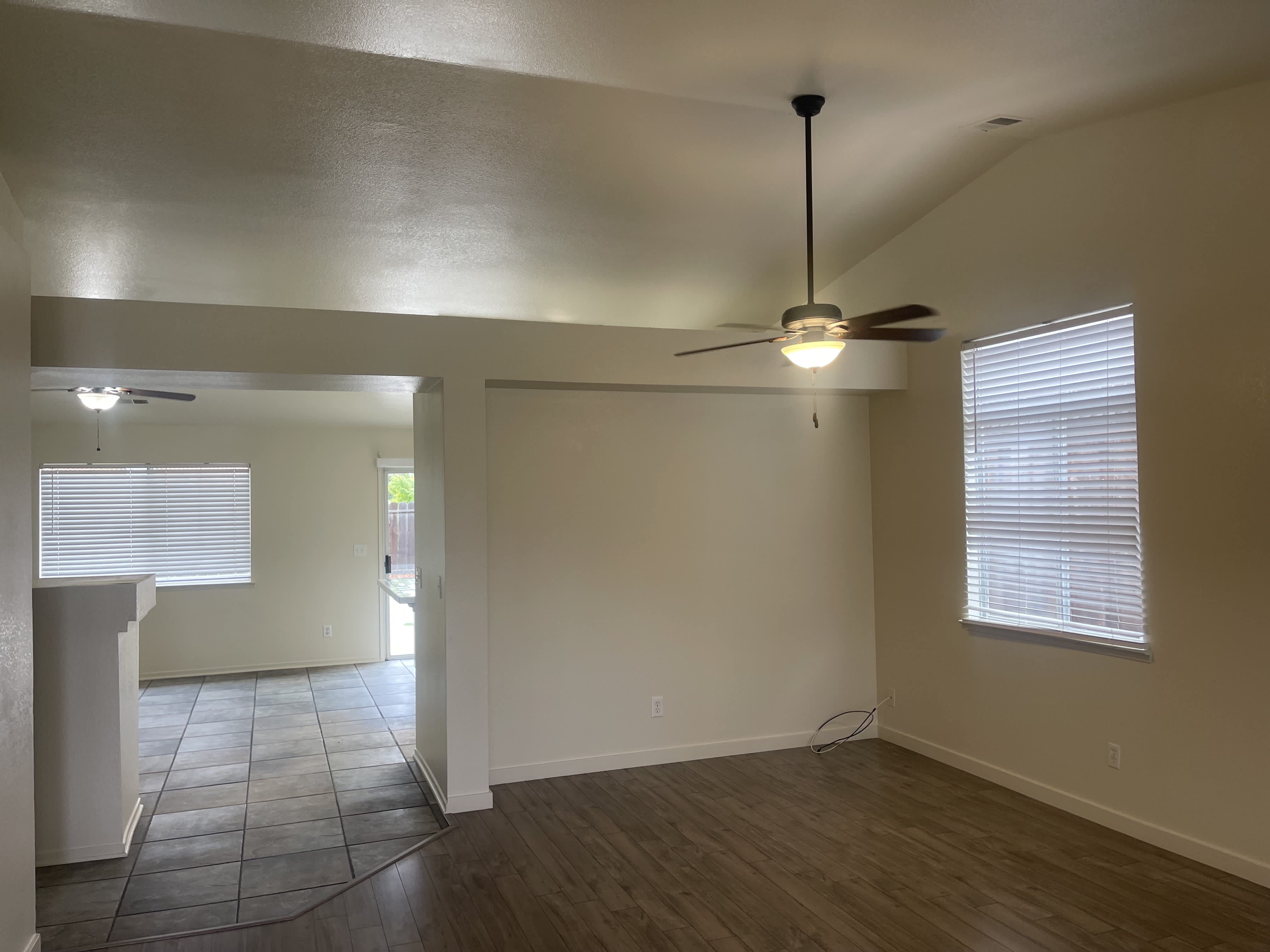 2120 Raleigh Cir – photo 3