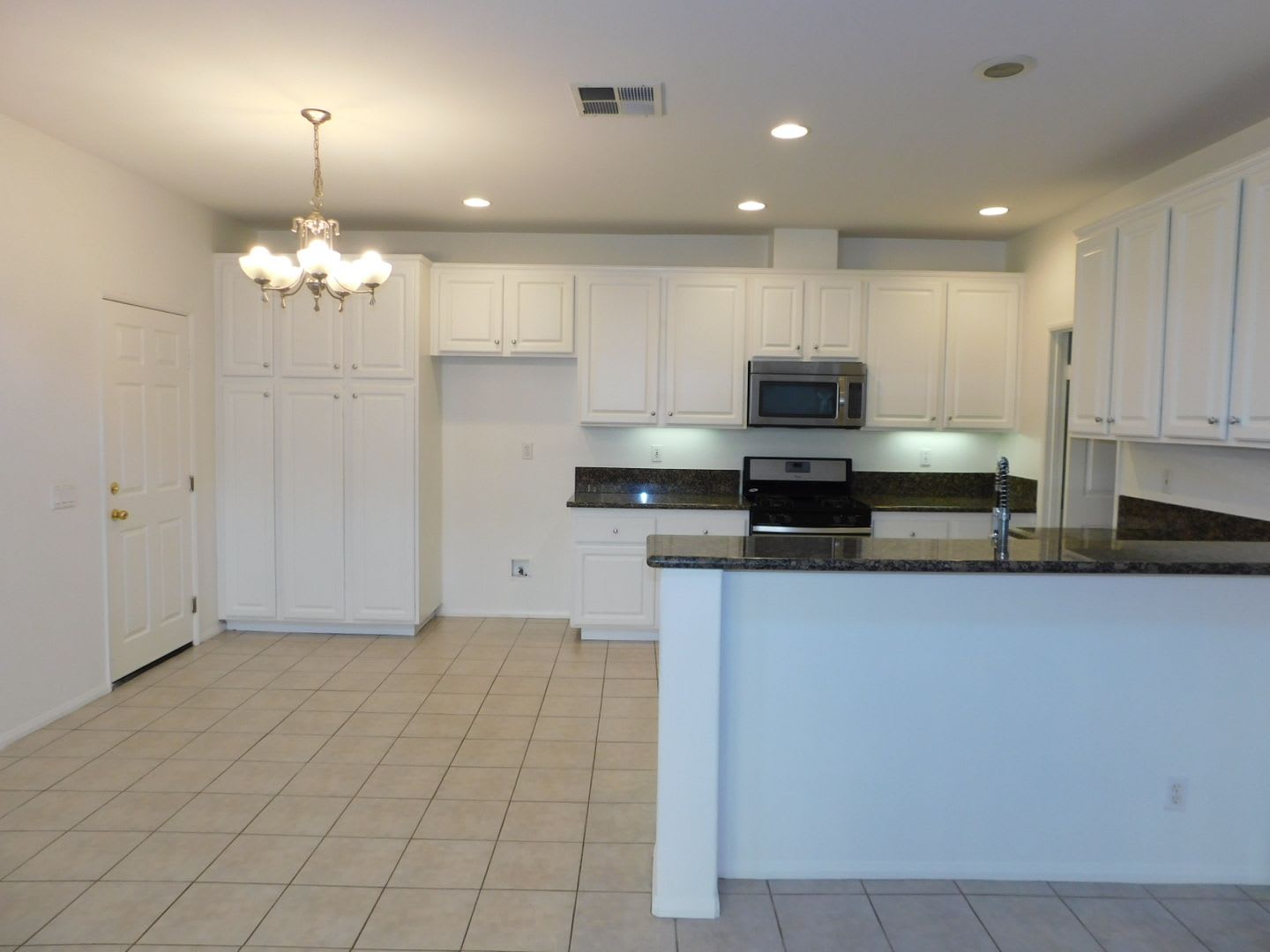 Fabulous 3 Bd 2 5 Ba Townhome In Northpark Irvine – photo 4