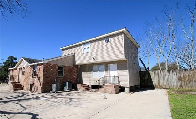 229 OAK Avenue – photo 4