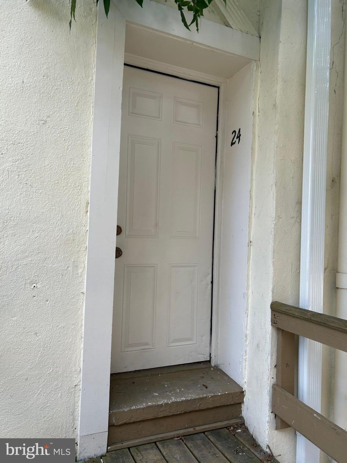 24 HIGH Street – photo 2