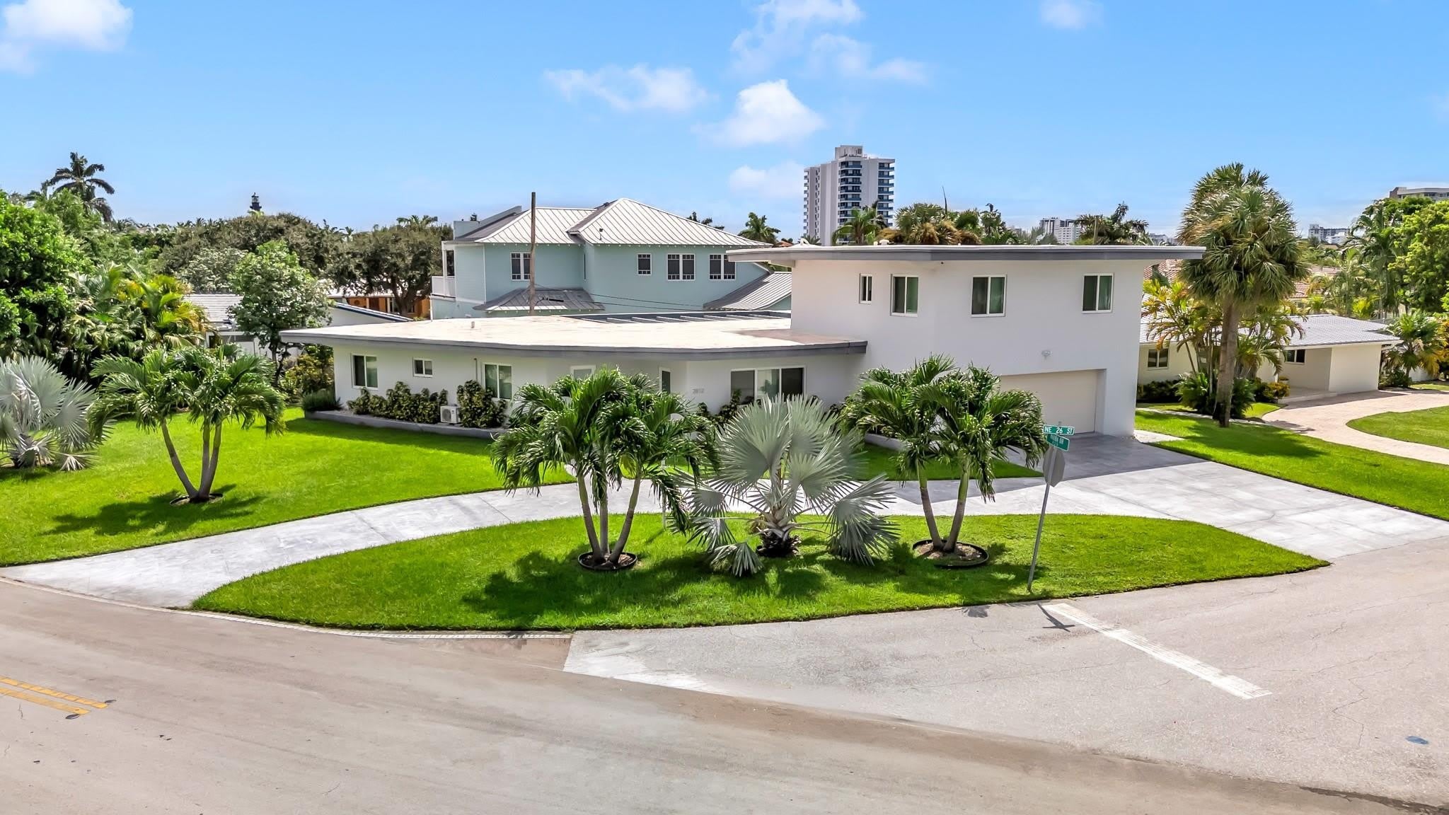 2812 NE 27th Street – photo 3