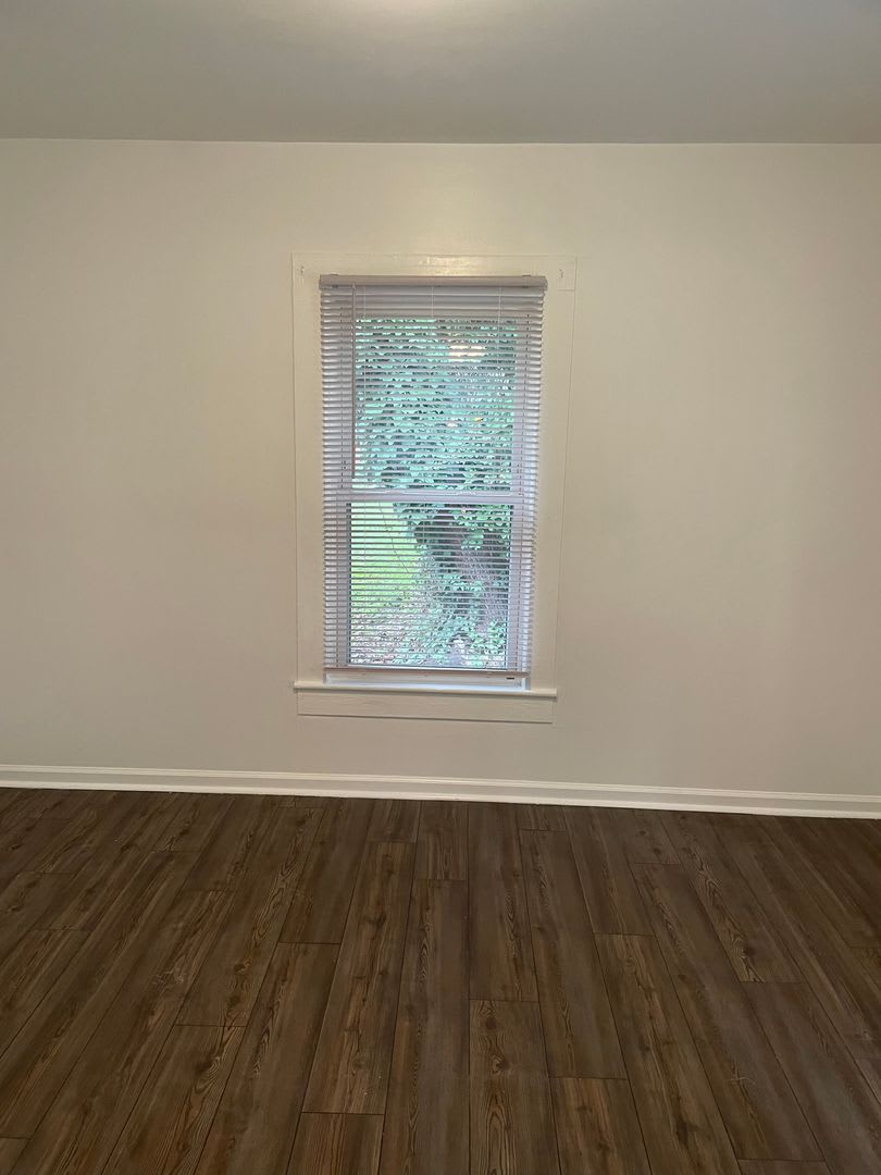 Adorable 1Br Home With Office Den – photo 4