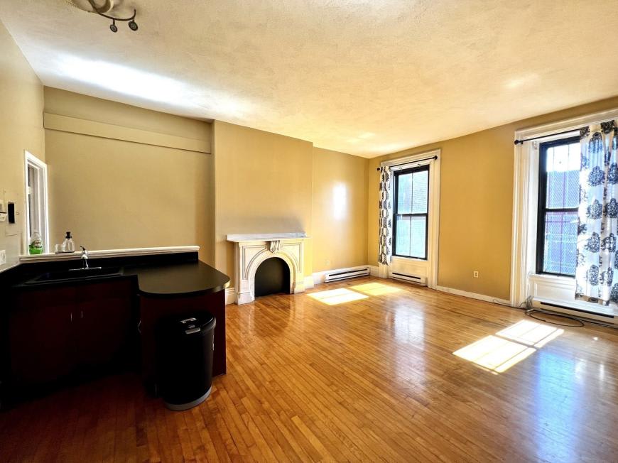 703 Massachusetts Ave. – photo 2