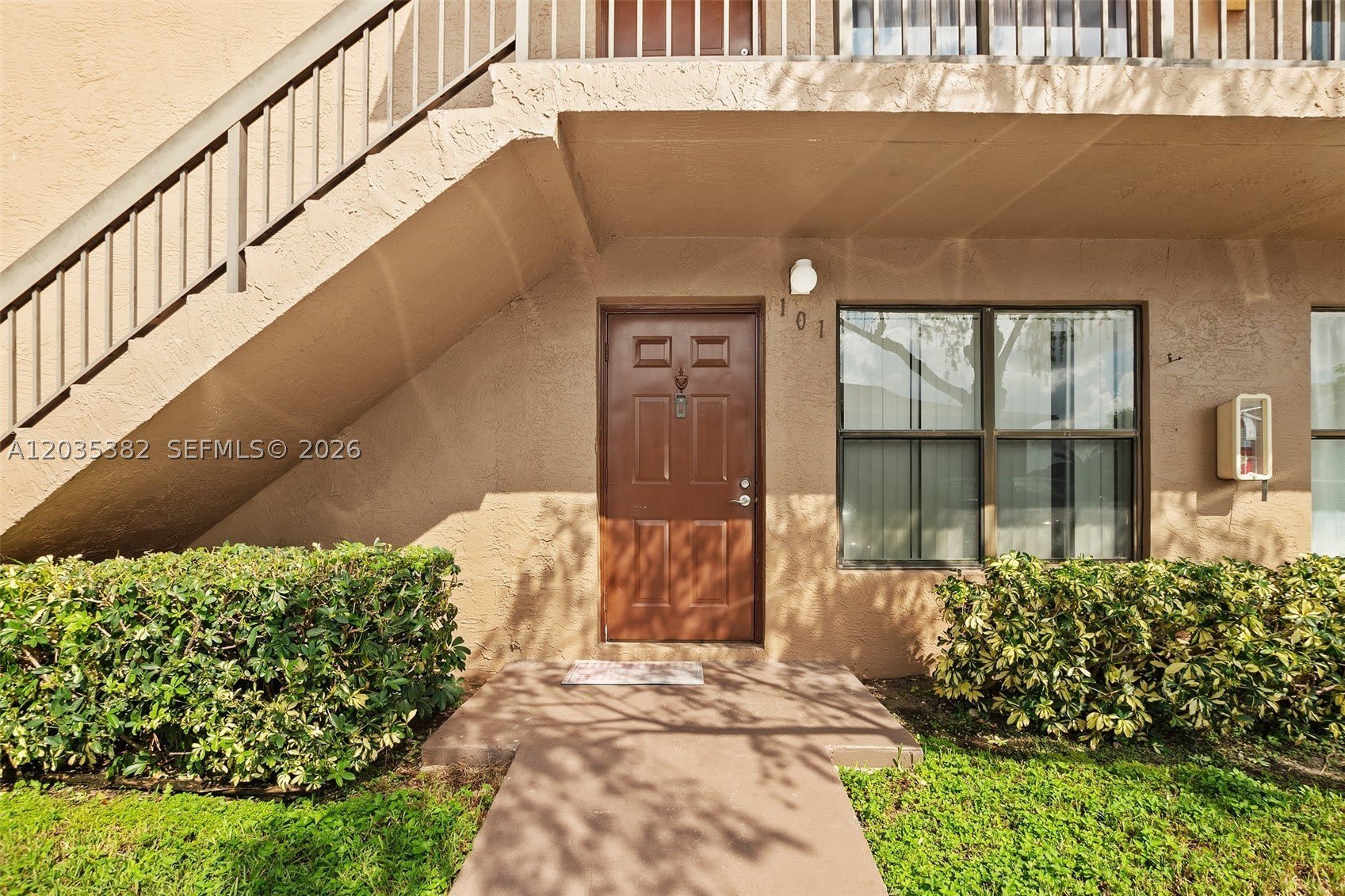10053 Winding Lake Rd – photo 4