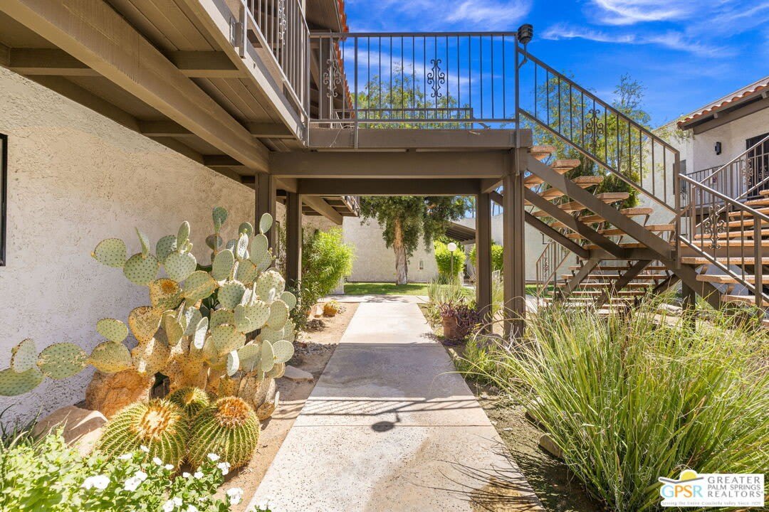 2230 S Palm Canyon Dr – photo 3