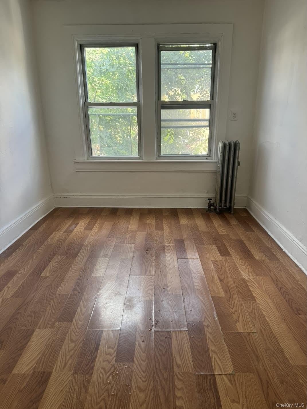 37 45 94Th Street – photo 2