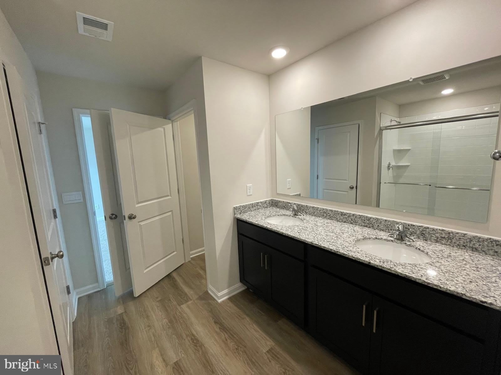 182 HAMSTEAD – photo 4