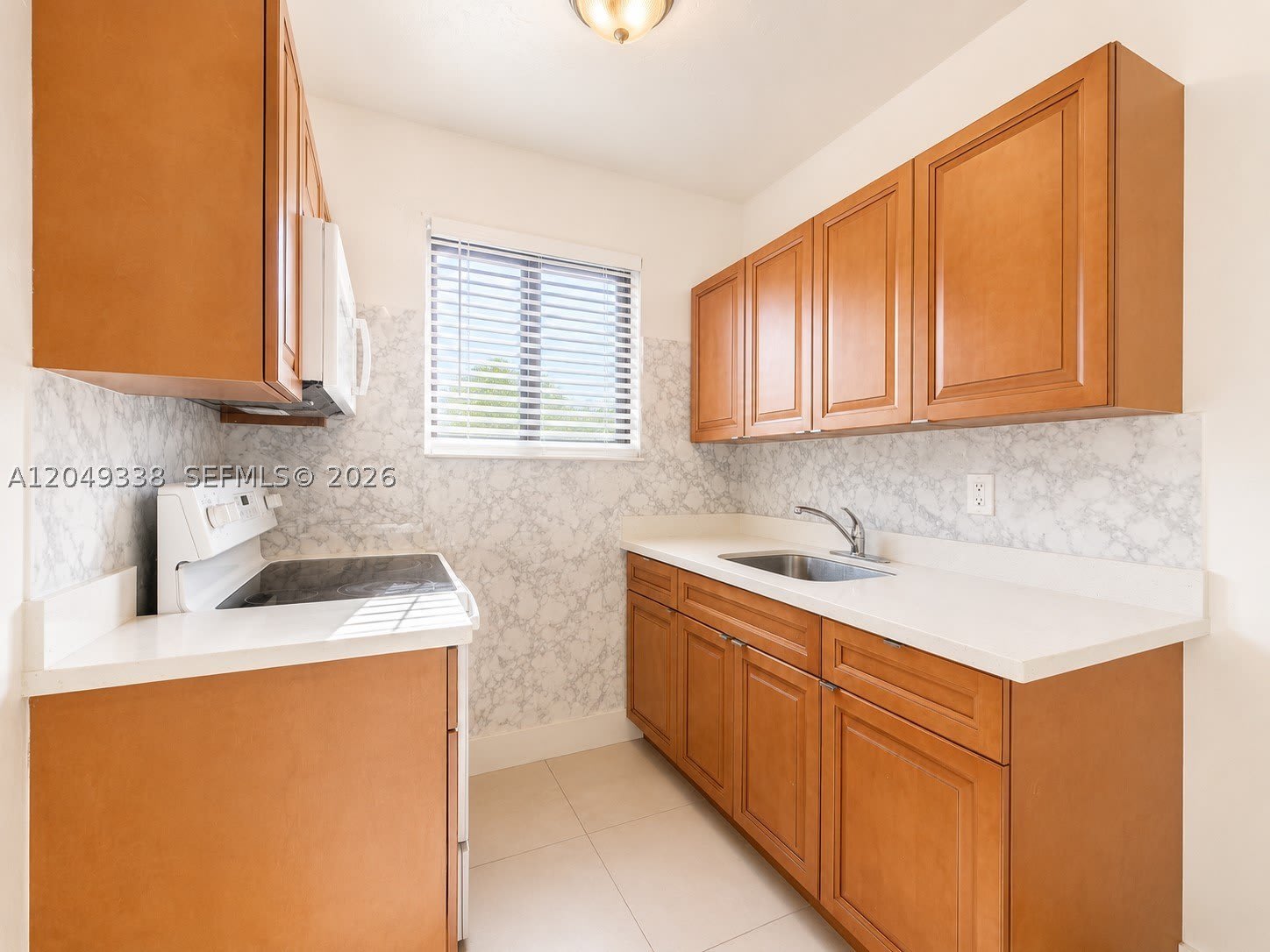 1910 NW 31st St – photo 4