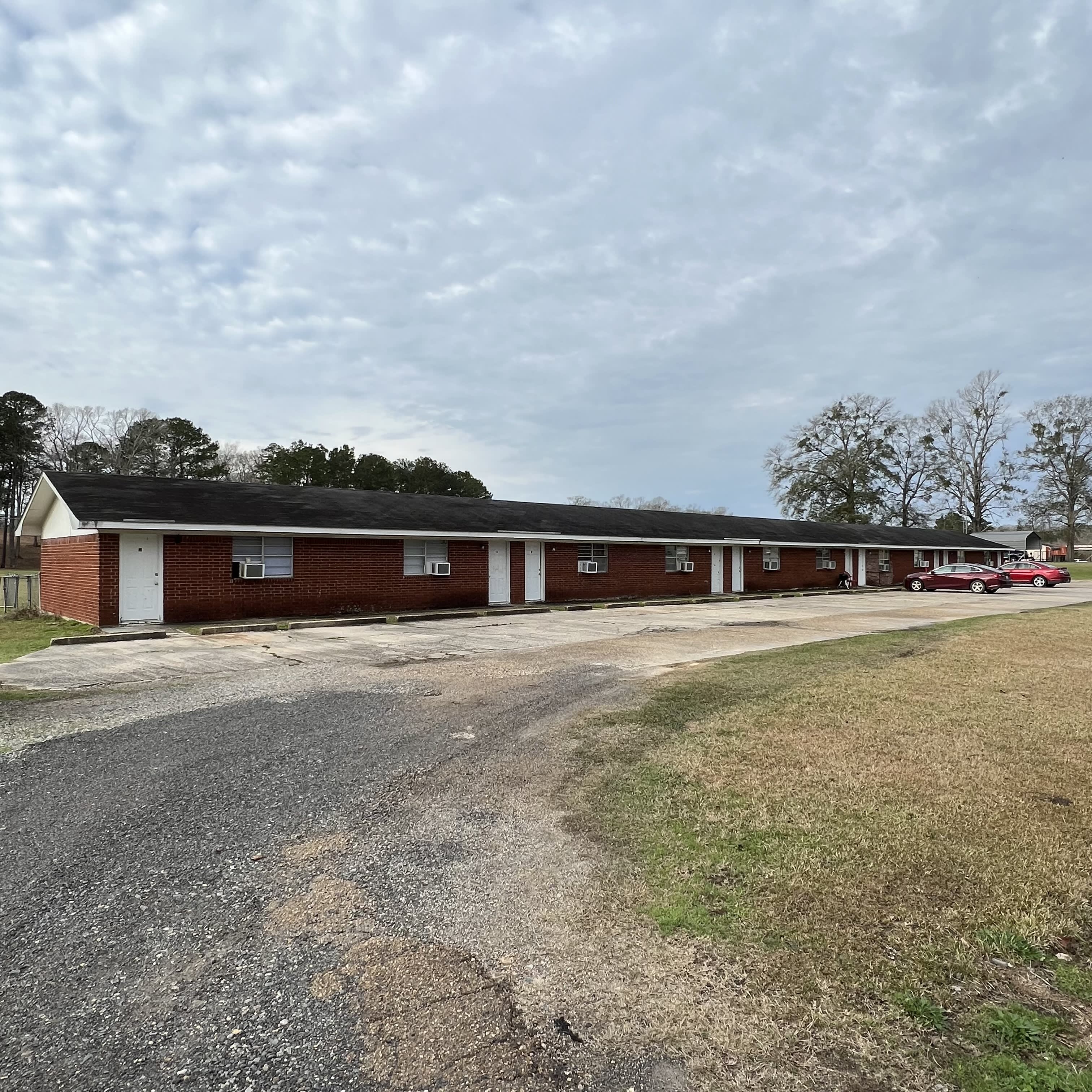 2282 University – photo 1