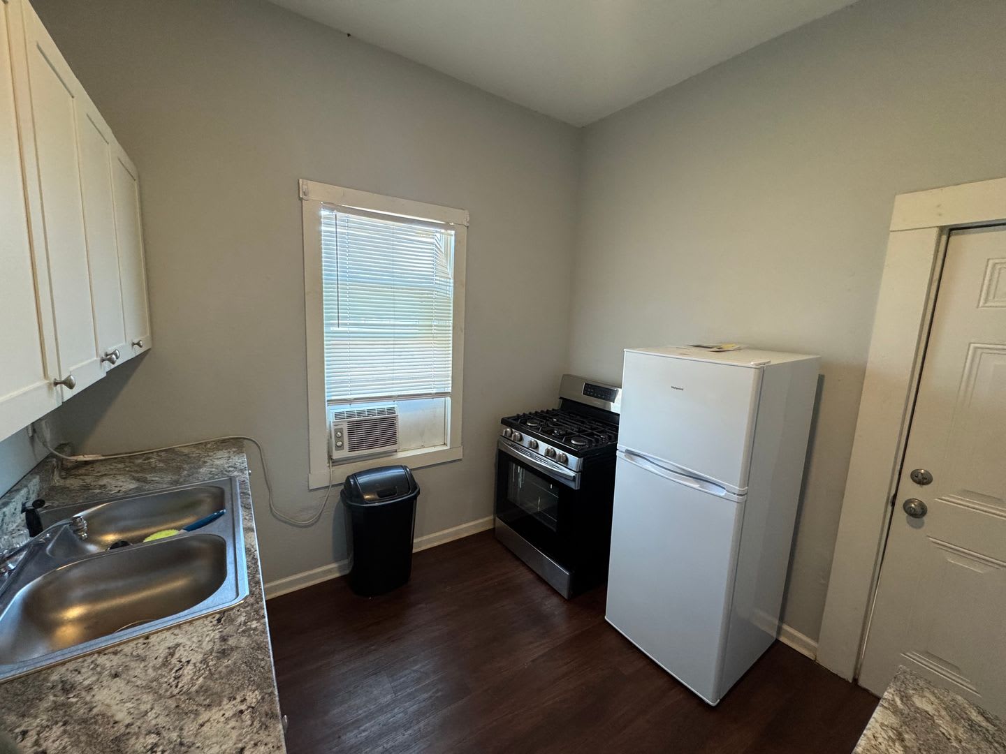Beautiful Highland 2 Bedroom Apartment – photo 5