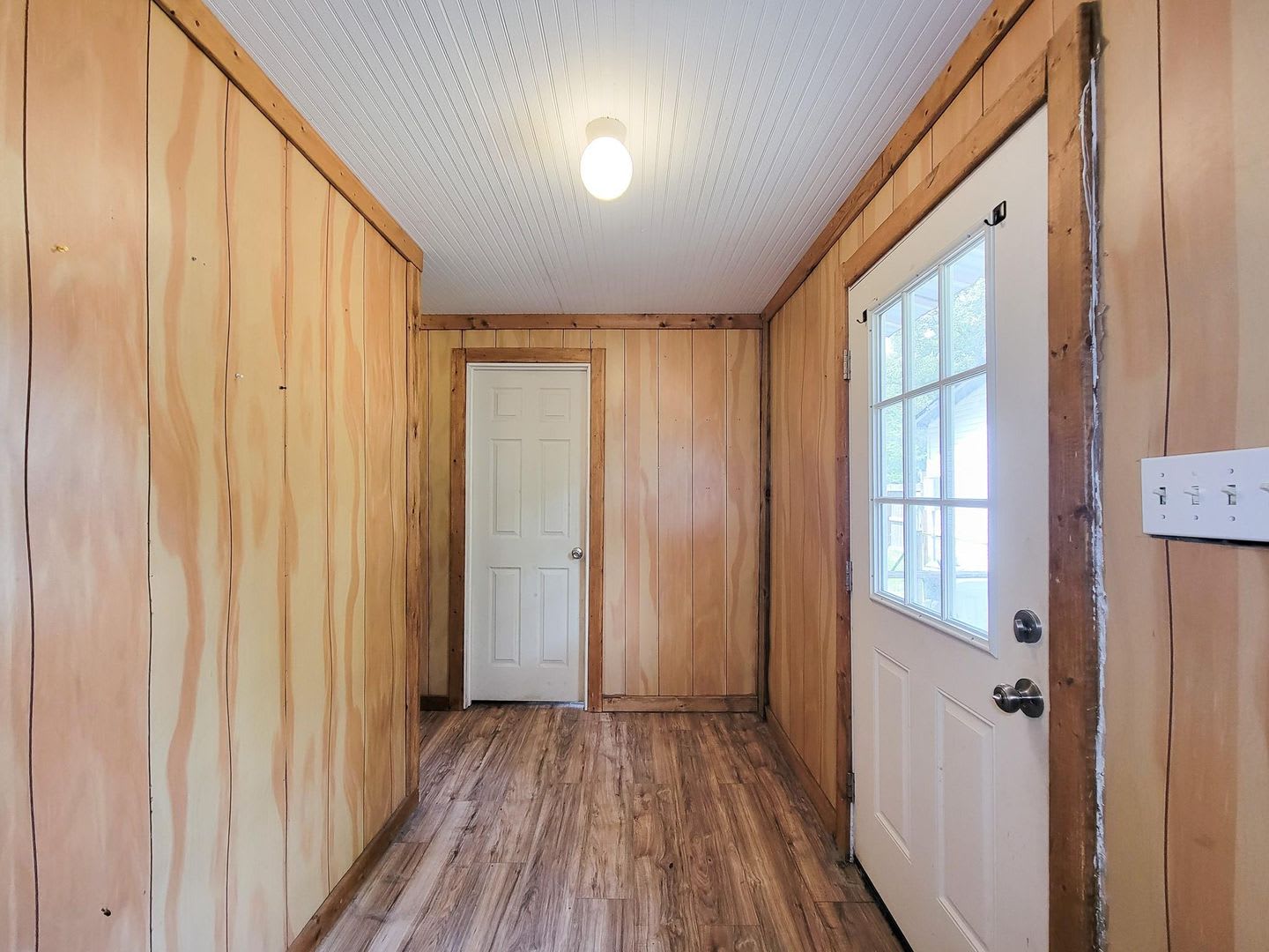 20272 FOREST WOODS LANE #B – photo 5
