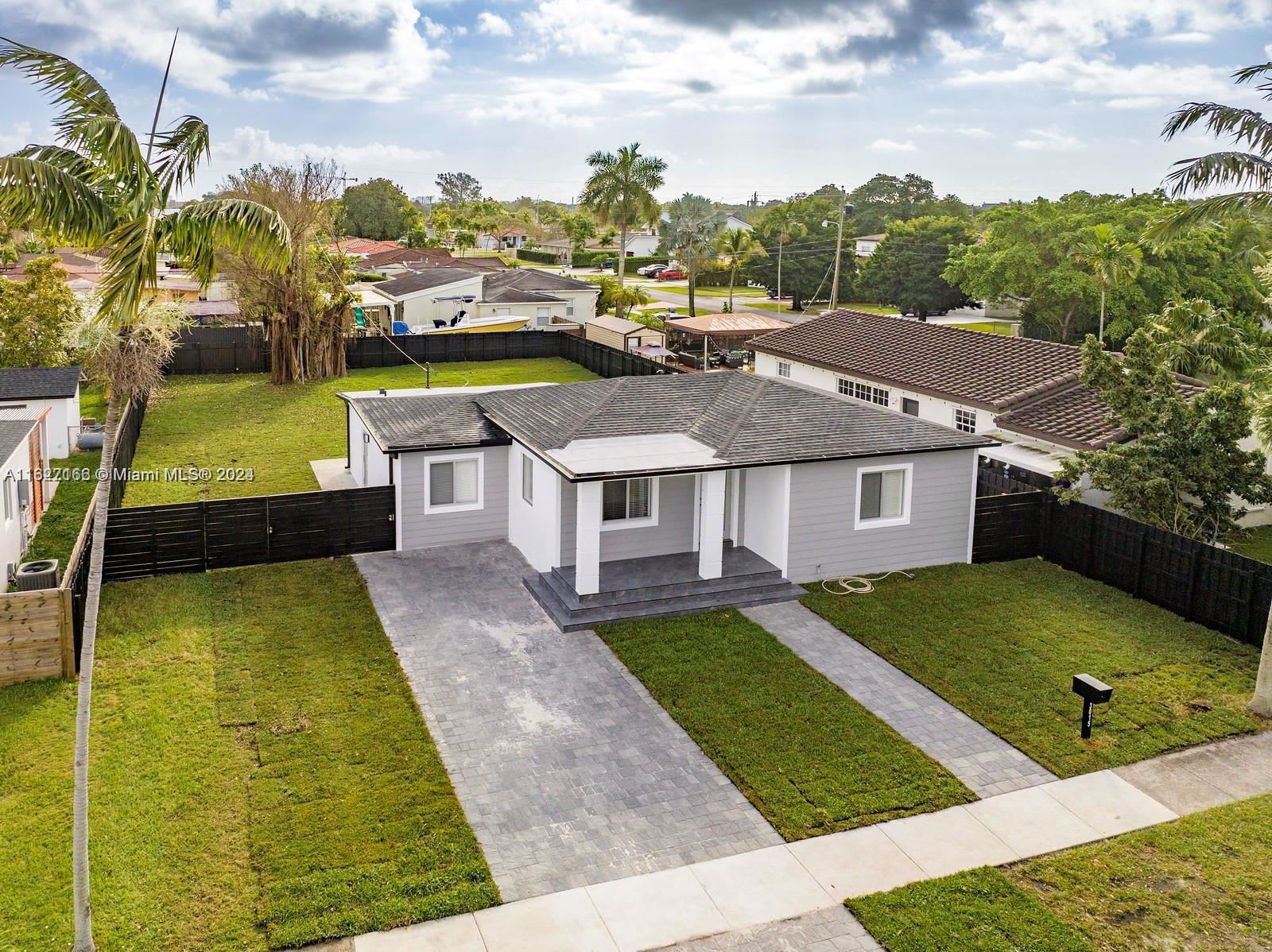 3015 Southwest 69th Avenue – photo 2